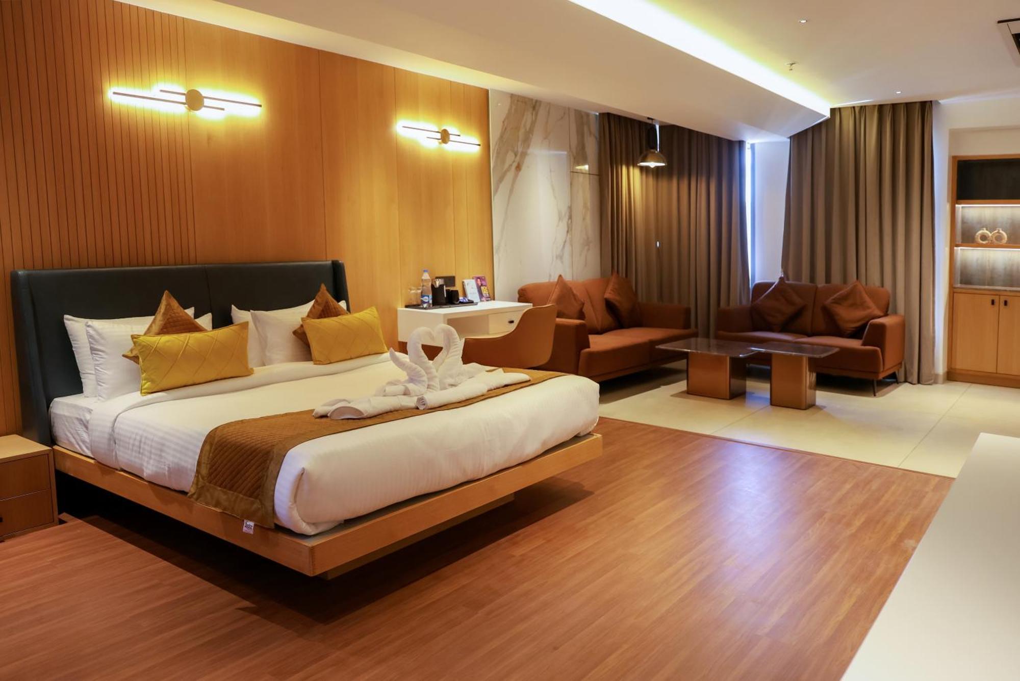Raga - A Boutique Hotel เบลกวม ภายนอก รูปภาพ