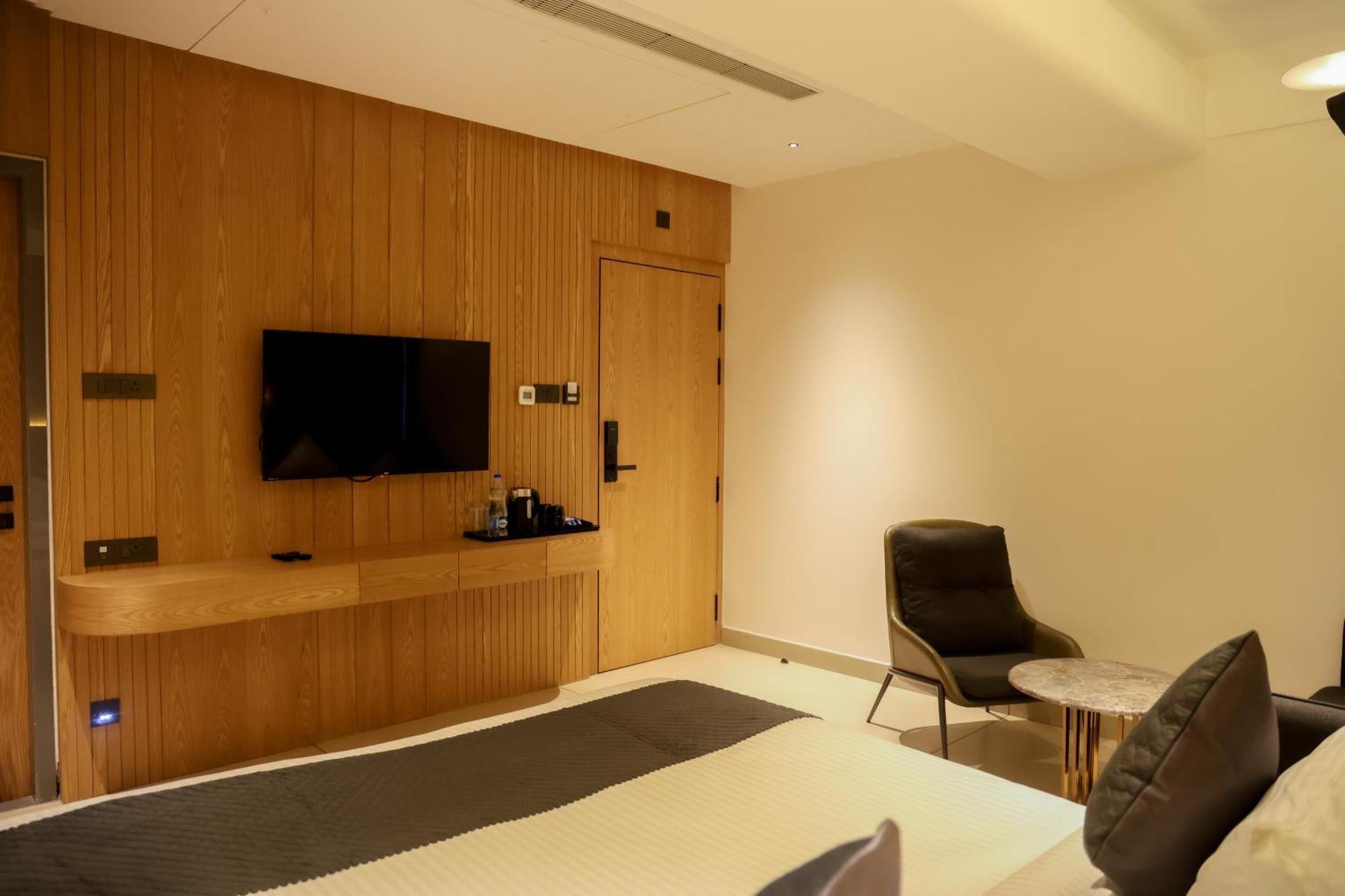 Raga - A Boutique Hotel เบลกวม ภายนอก รูปภาพ