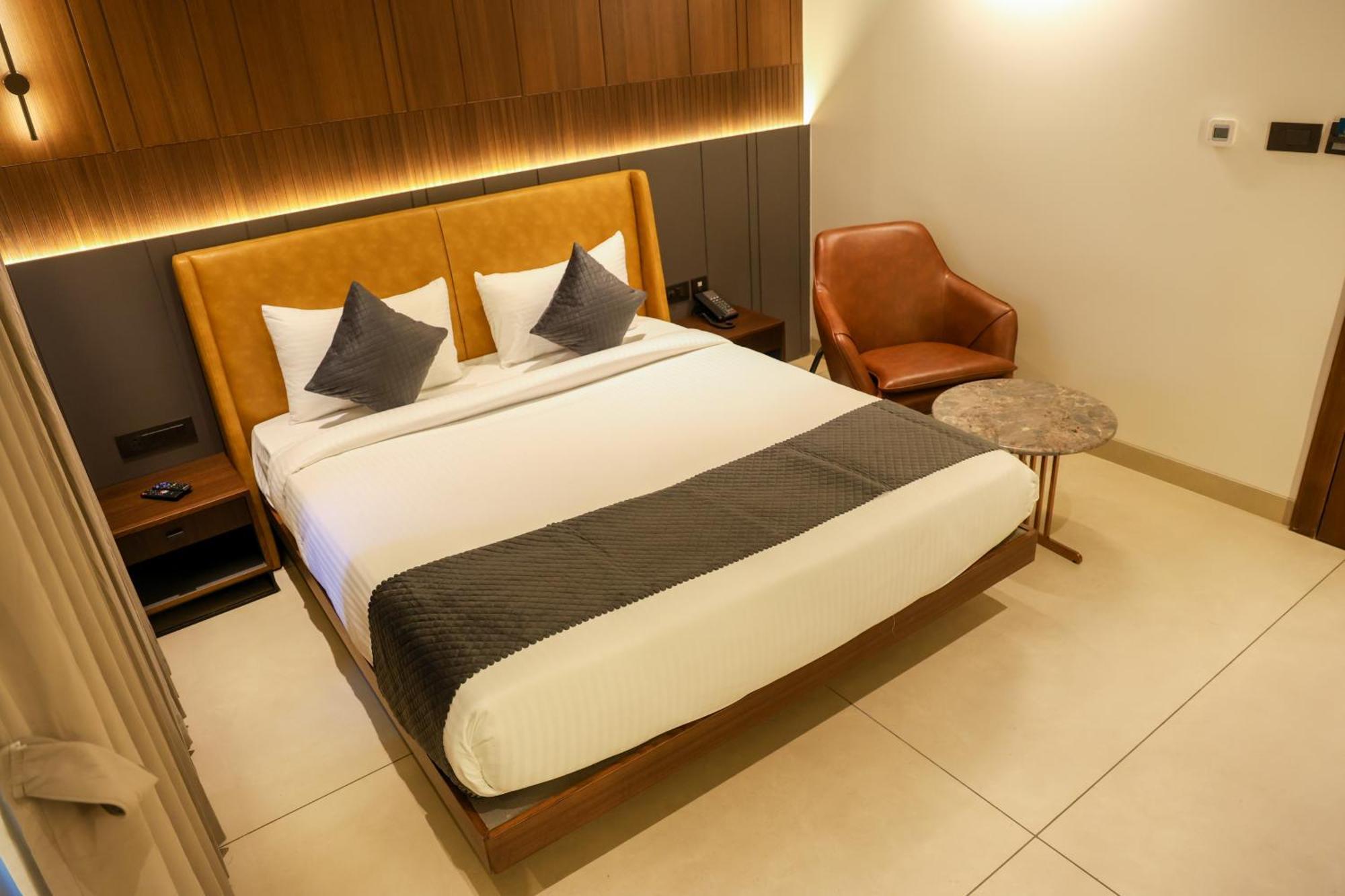 Raga - A Boutique Hotel เบลกวม ภายนอก รูปภาพ
